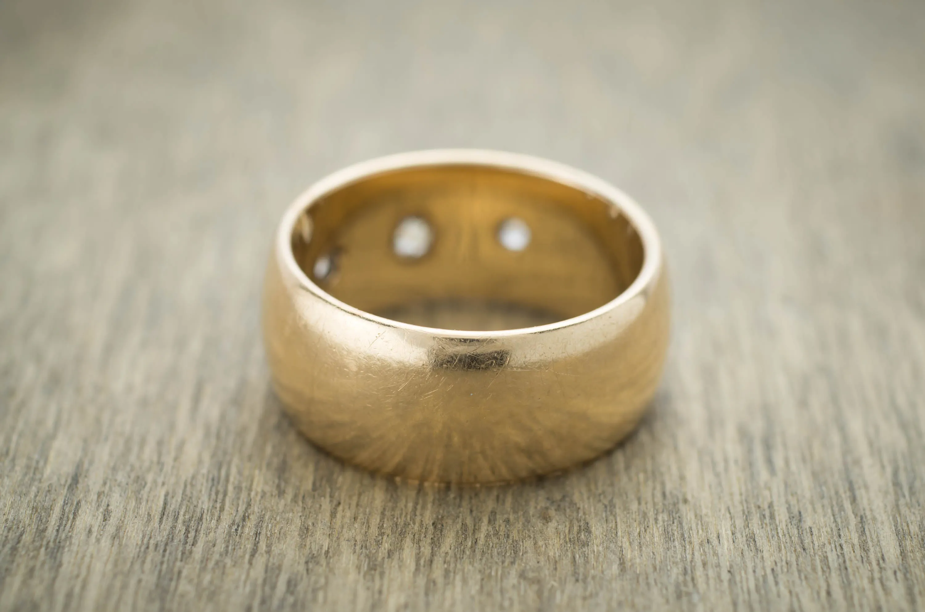 0.50CTW HEAVY GYPSY SET THREE STONE RING