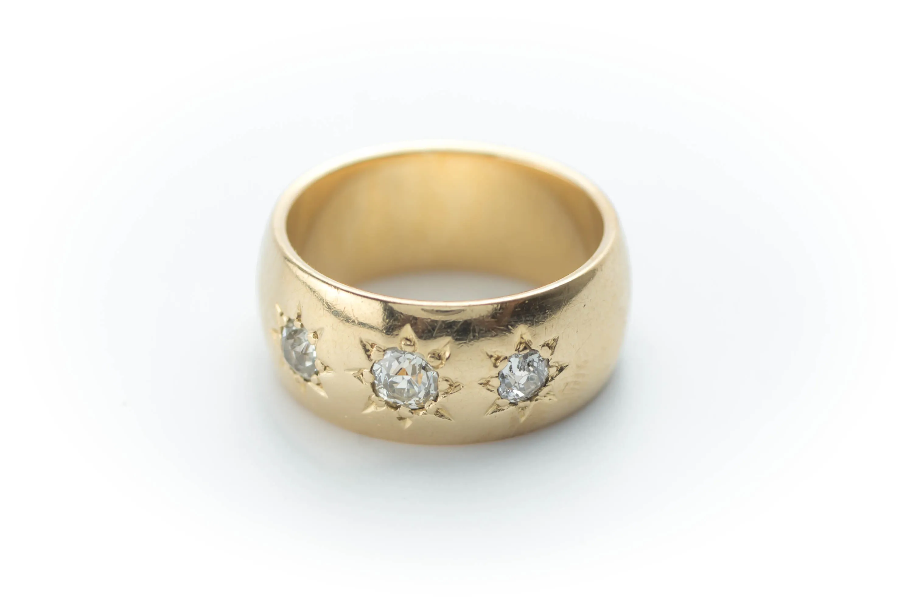 0.50CTW HEAVY GYPSY SET THREE STONE RING