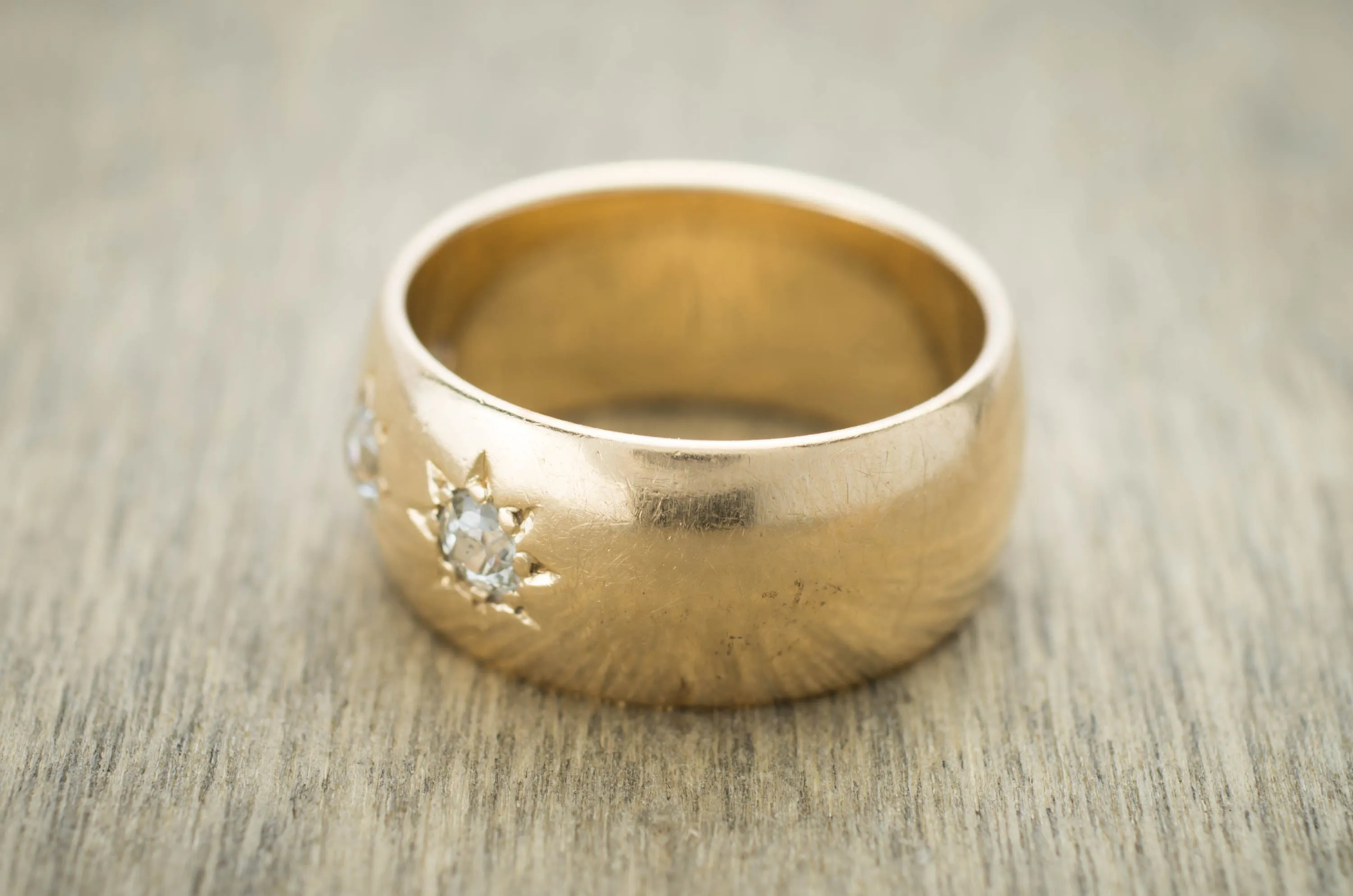 0.50CTW HEAVY GYPSY SET THREE STONE RING