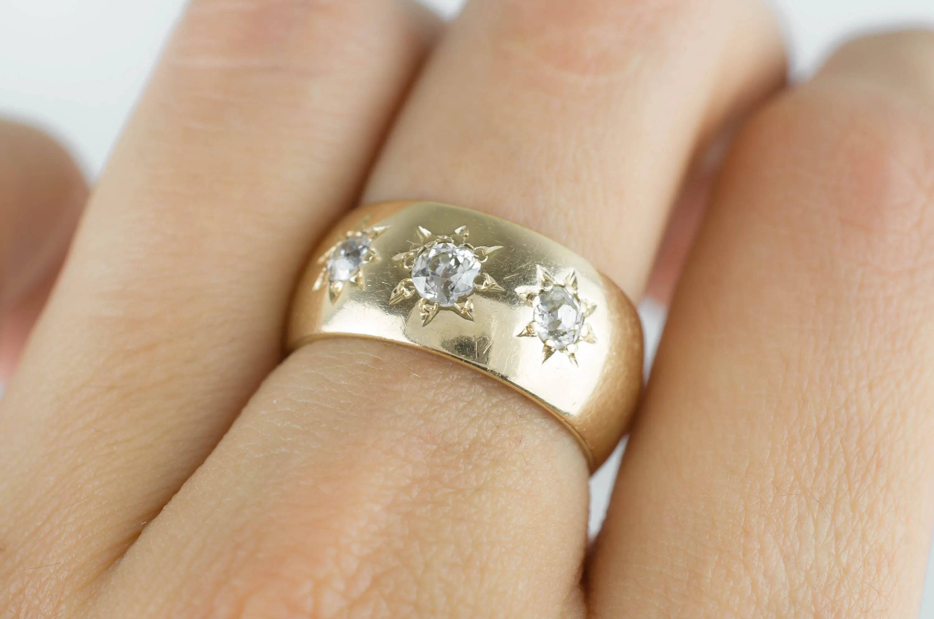 0.50CTW HEAVY GYPSY SET THREE STONE RING