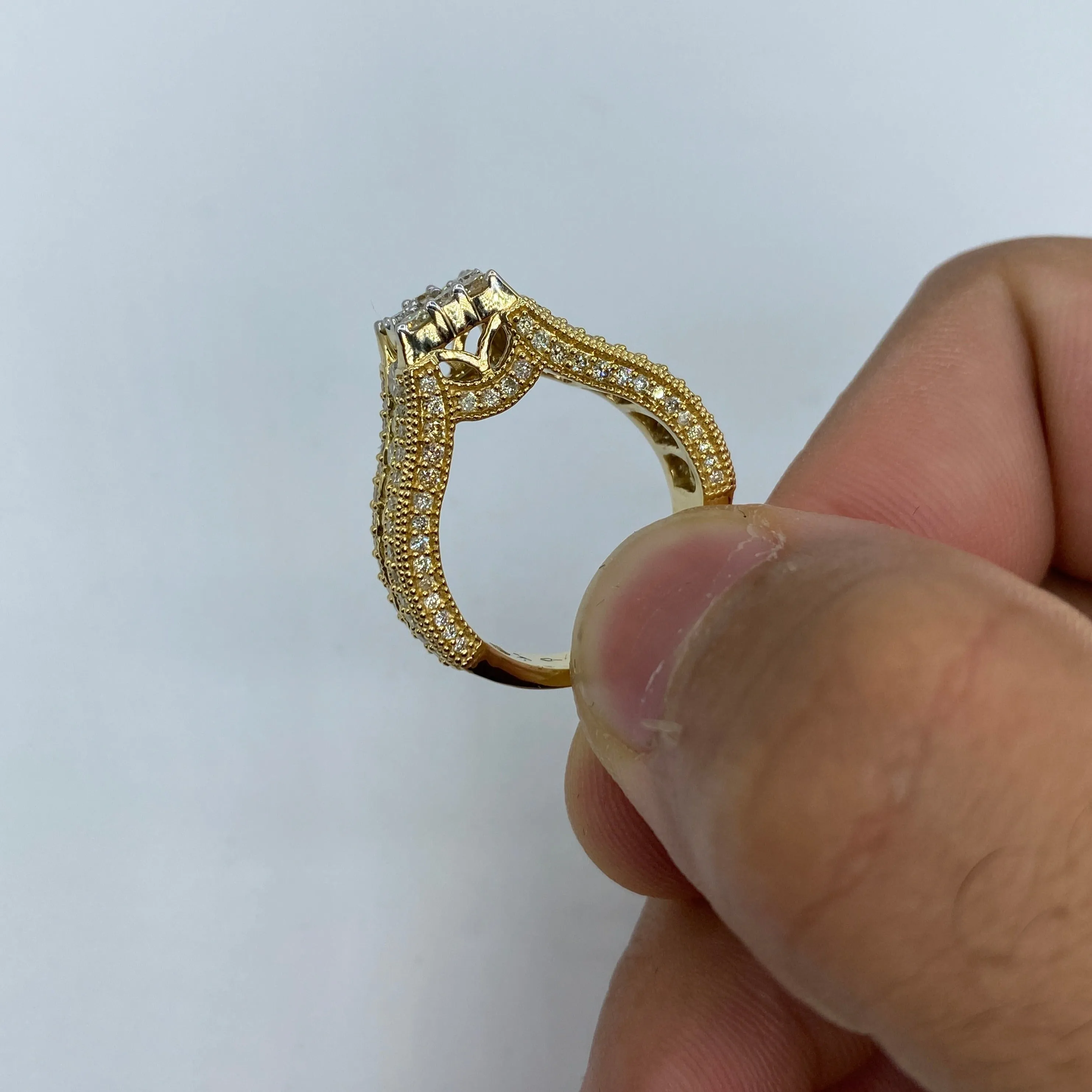 14K Ladies Miami Beach Diamond Ring