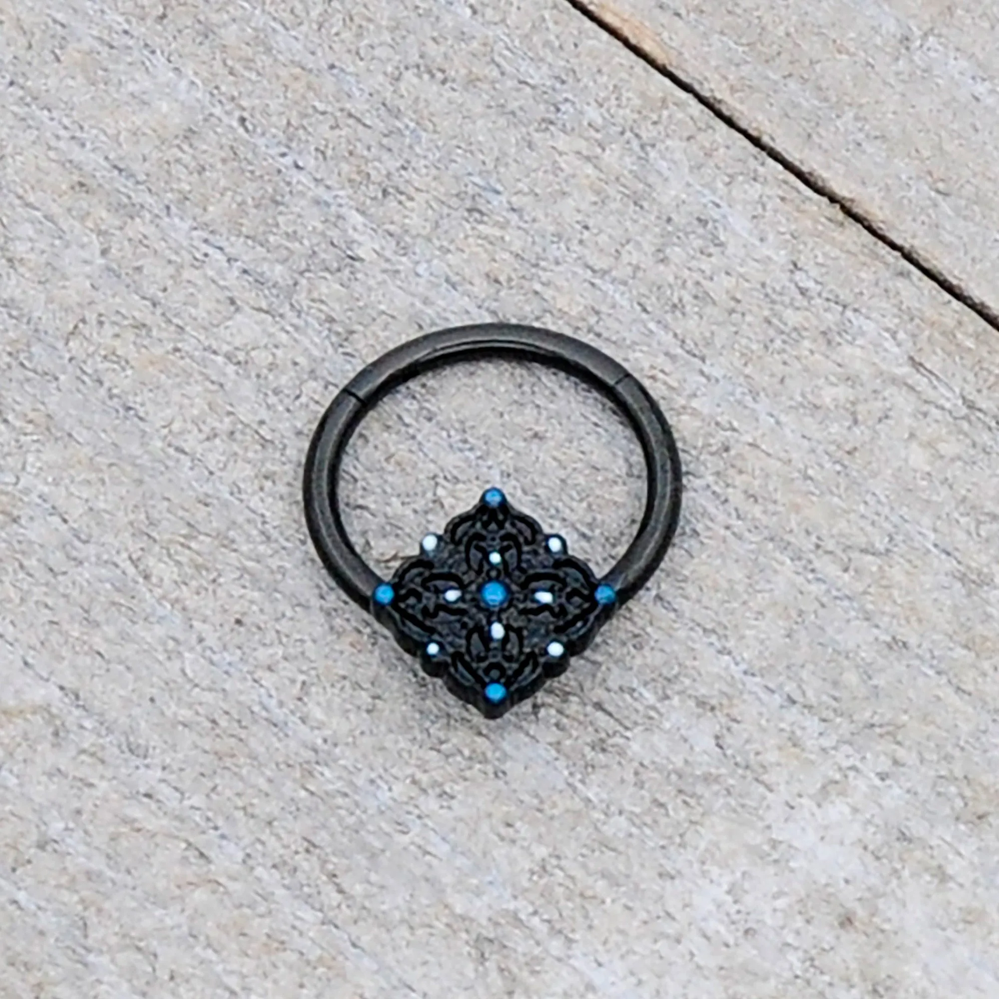 16 Gauge 3/8 Black Lacy Rhombus Blue Hinged Segment Ring