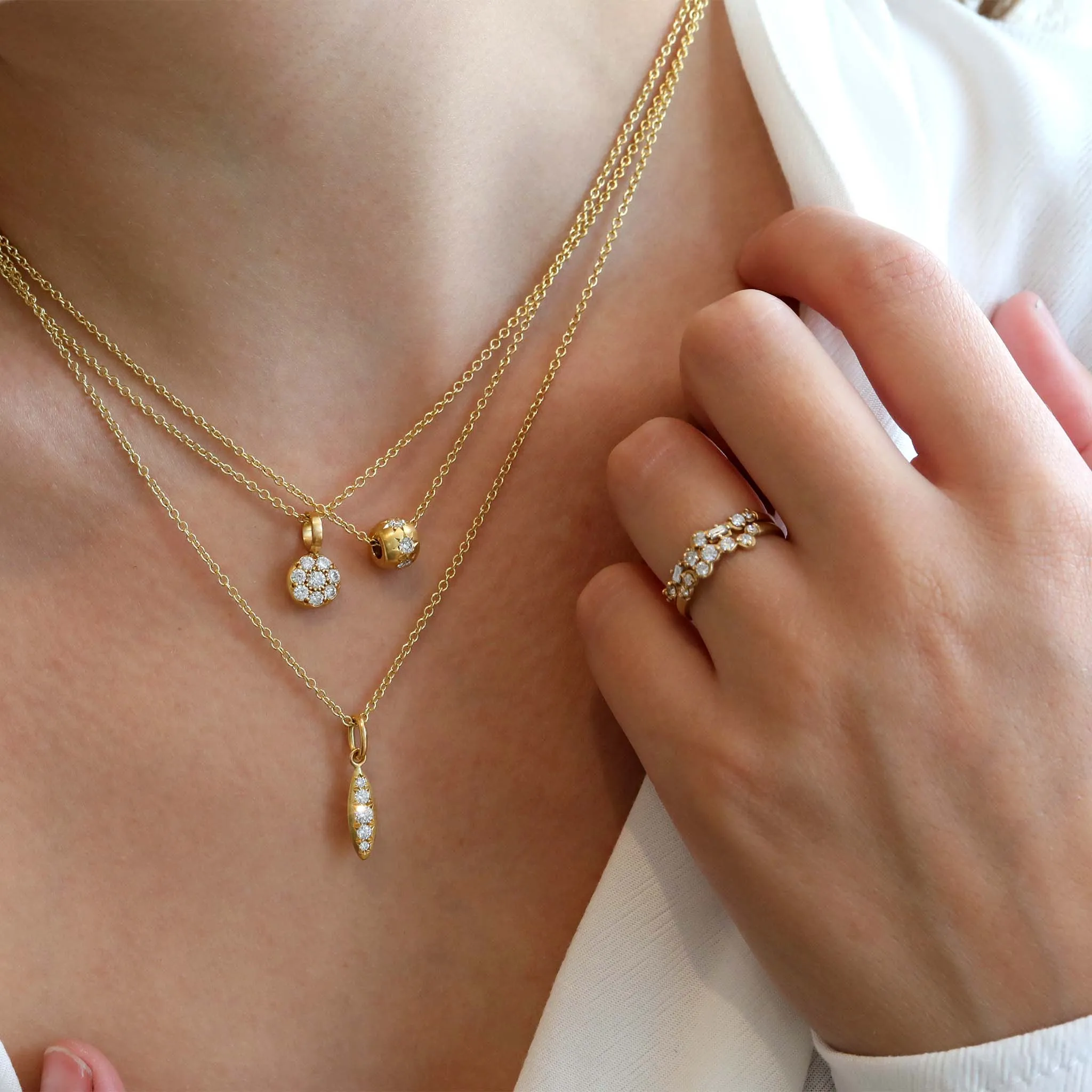 18K Gold and Mixed-Cut Diamond "Festival" Cascade Band