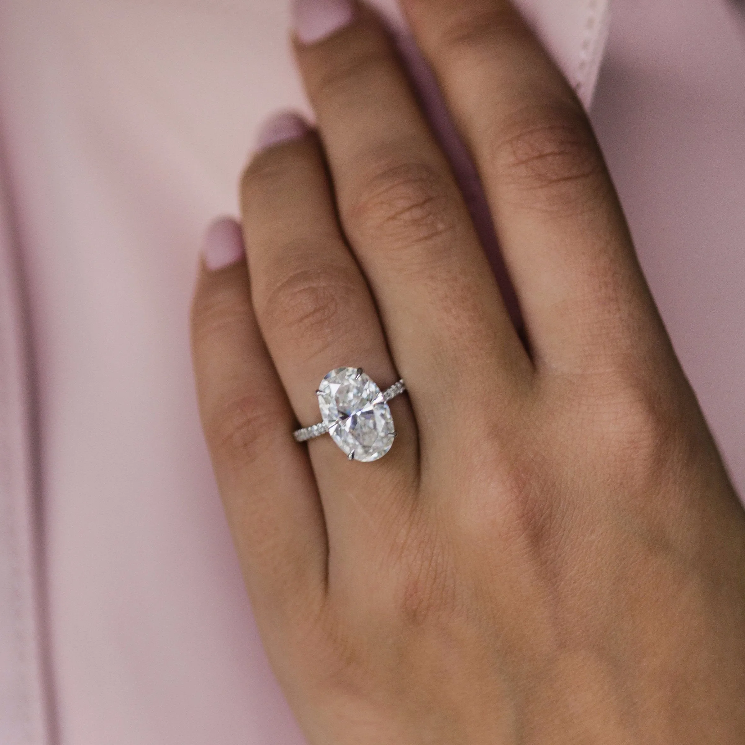8.00ct christmas gift crushed ice oval cut moissanite engagement ring 14k/18k solid gold antique Unique Diamond wedding Ring Scallop Pave