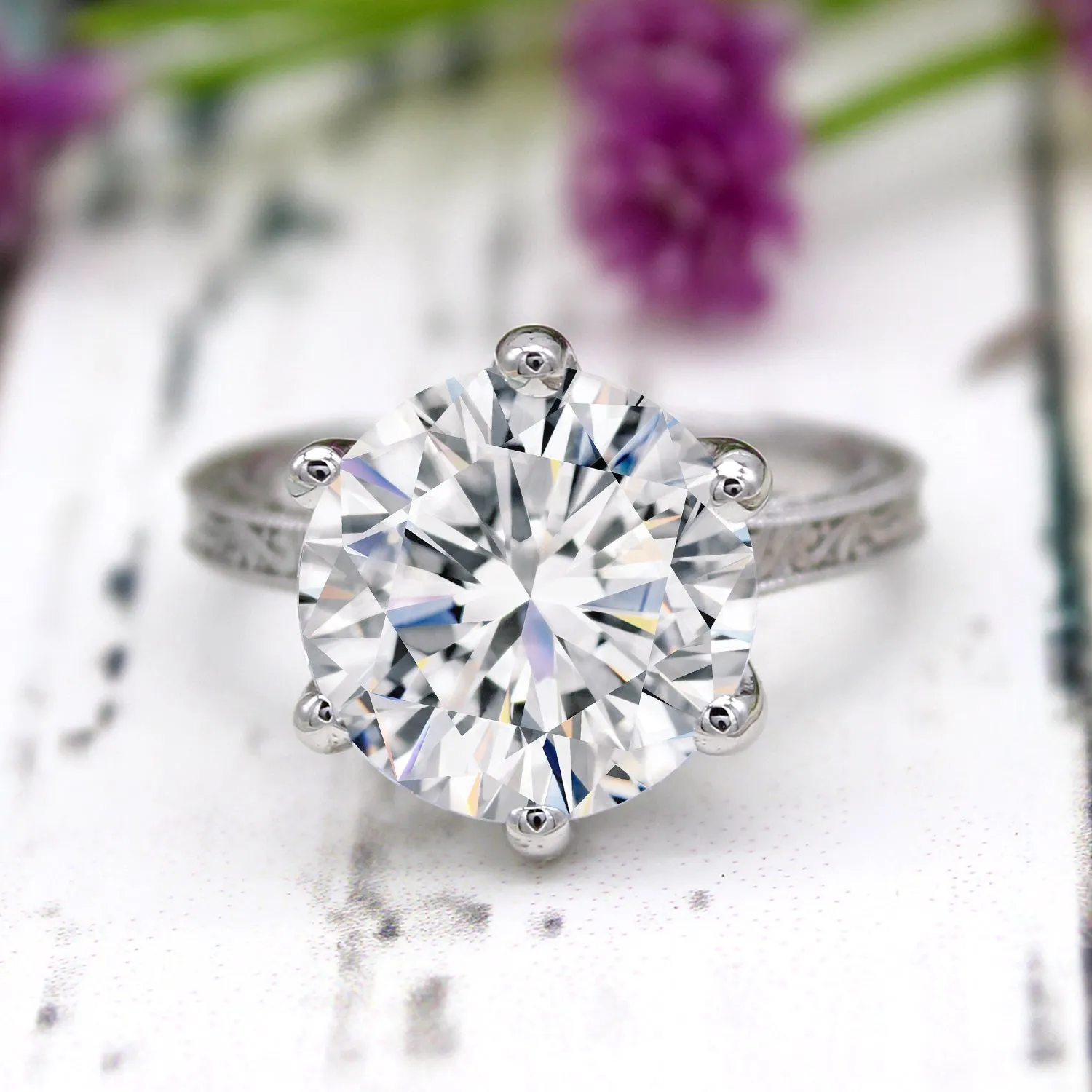 8.50 Ct Round Solitaire Diamond Engagement 9kt White Gold Ring