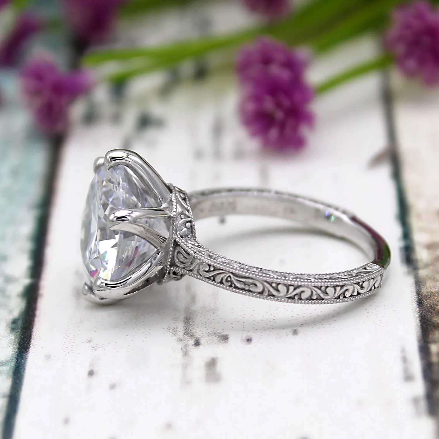 8.50 Ct Round Solitaire Diamond Engagement 9kt White Gold Ring