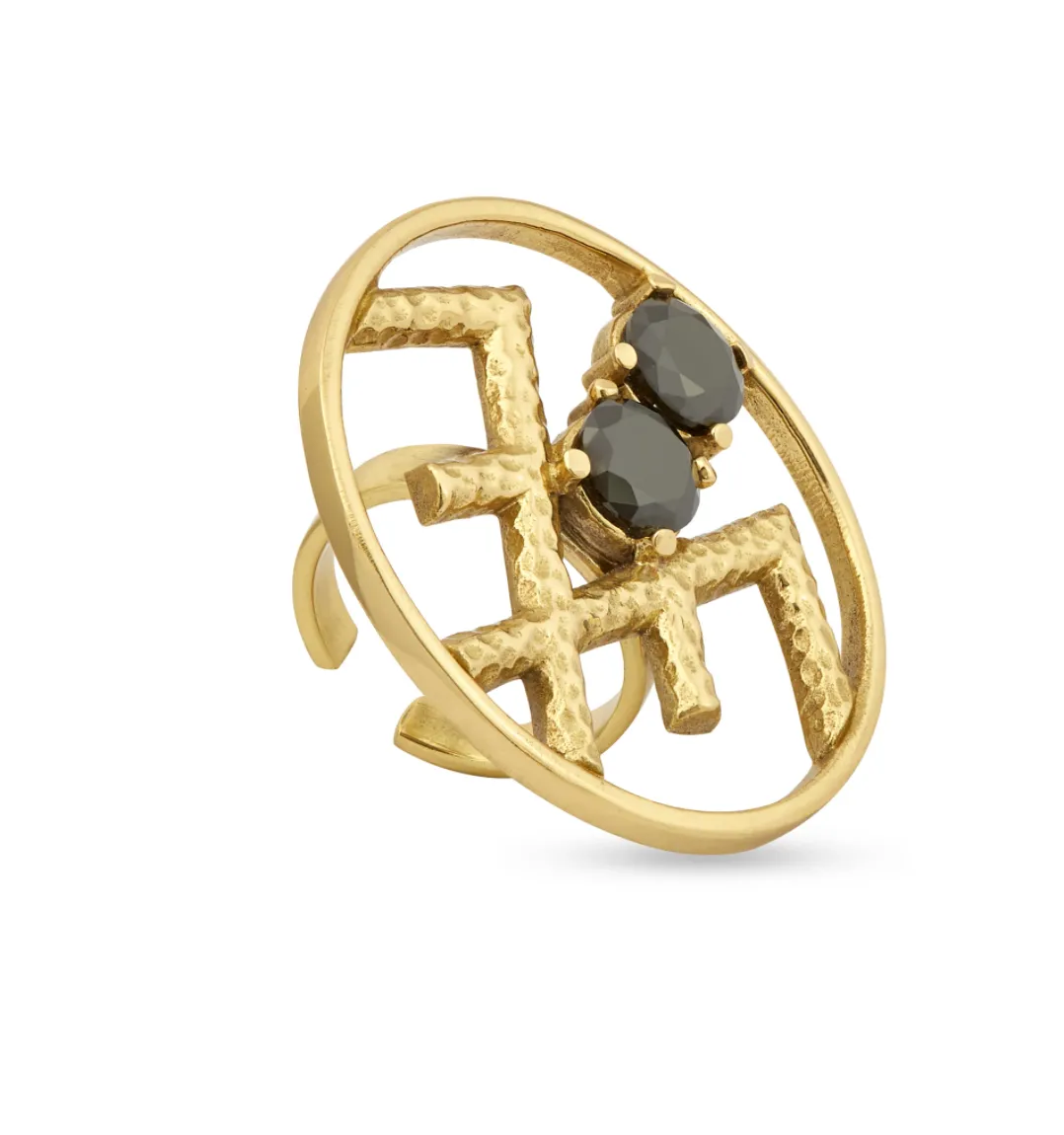 Ama Ring