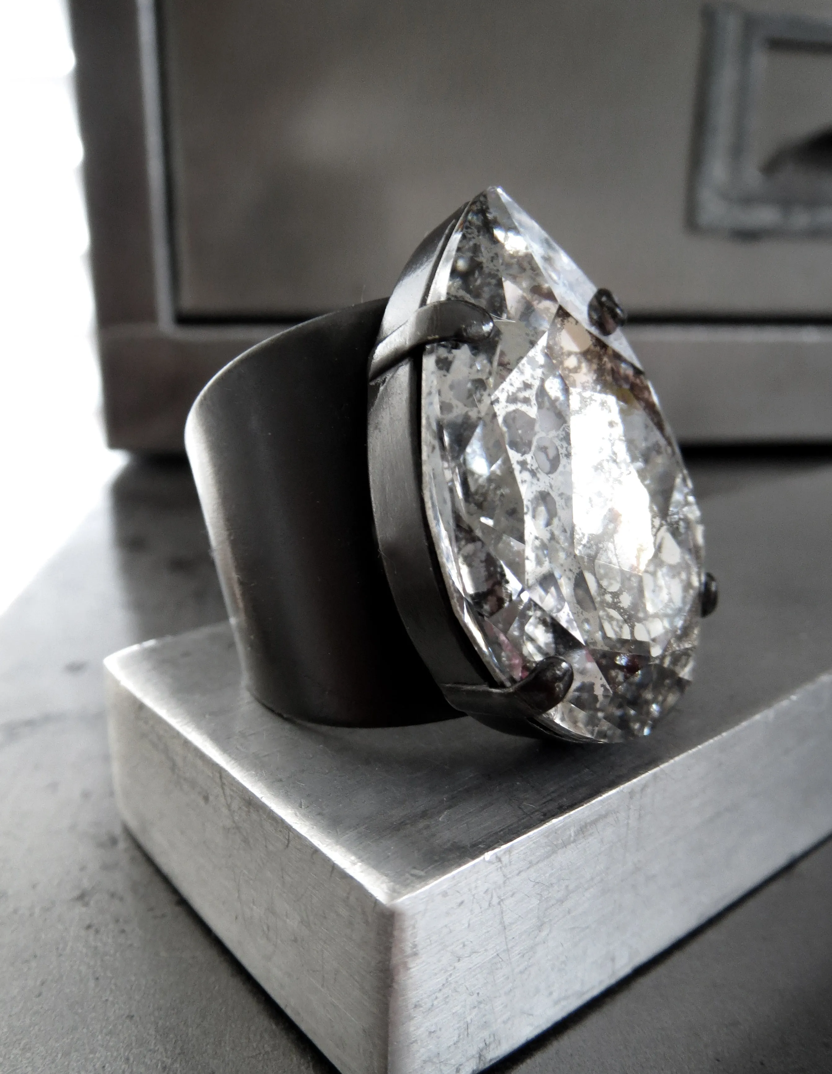 BEWITCHED - Large Modern Teardrop Silver Patina Crystal Ring