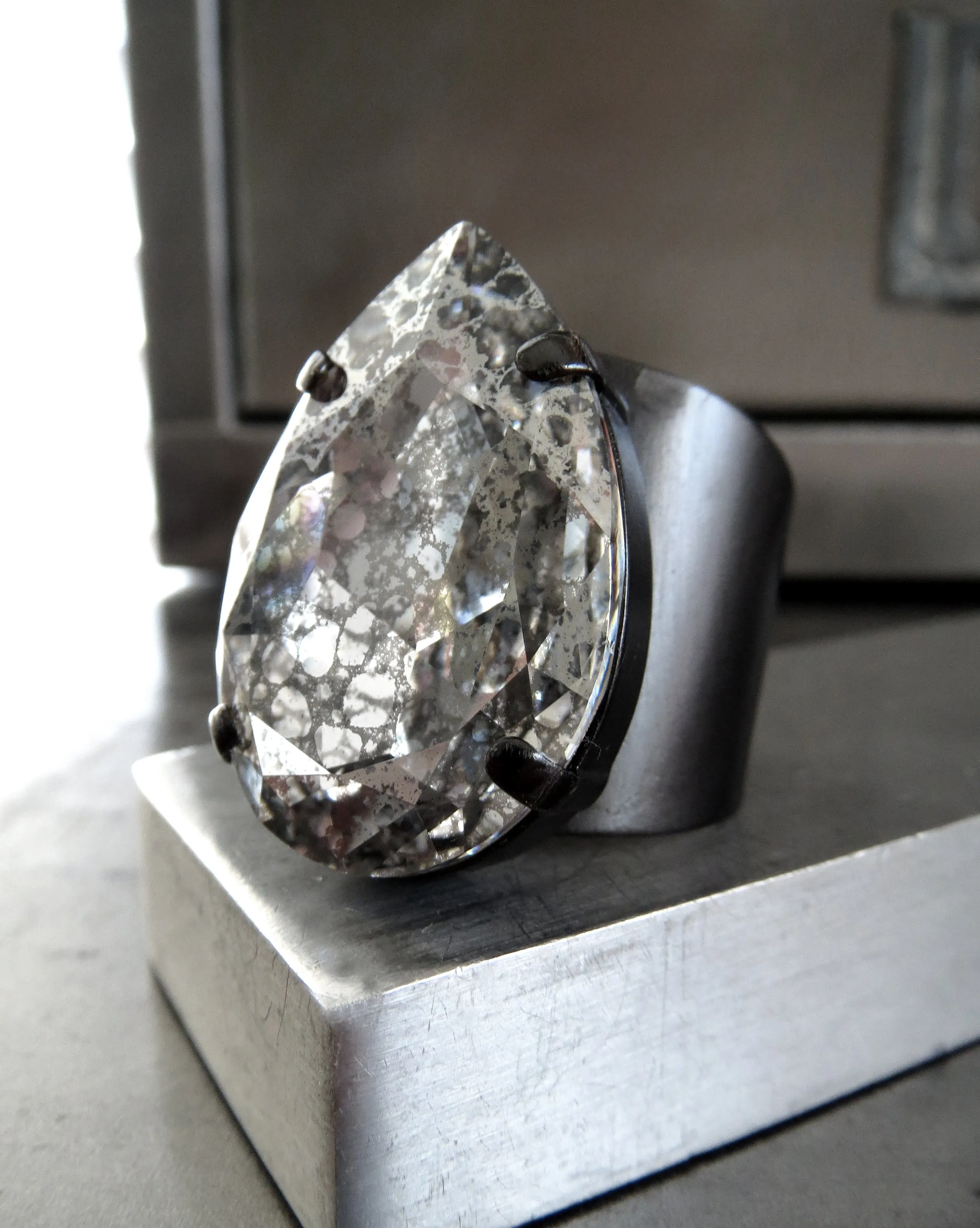 BEWITCHED - Large Modern Teardrop Silver Patina Crystal Ring
