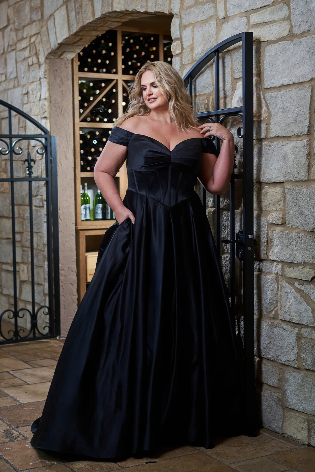 Camellia Wedding Dress <br> SC5347