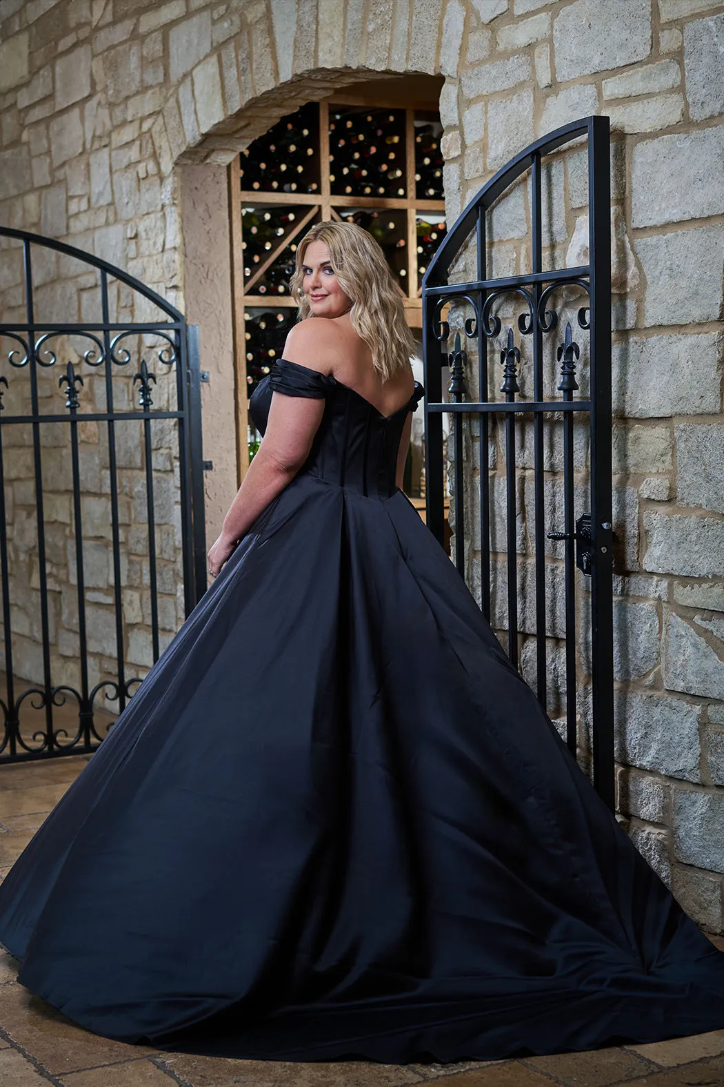 Camellia Wedding Dress <br> SC5347
