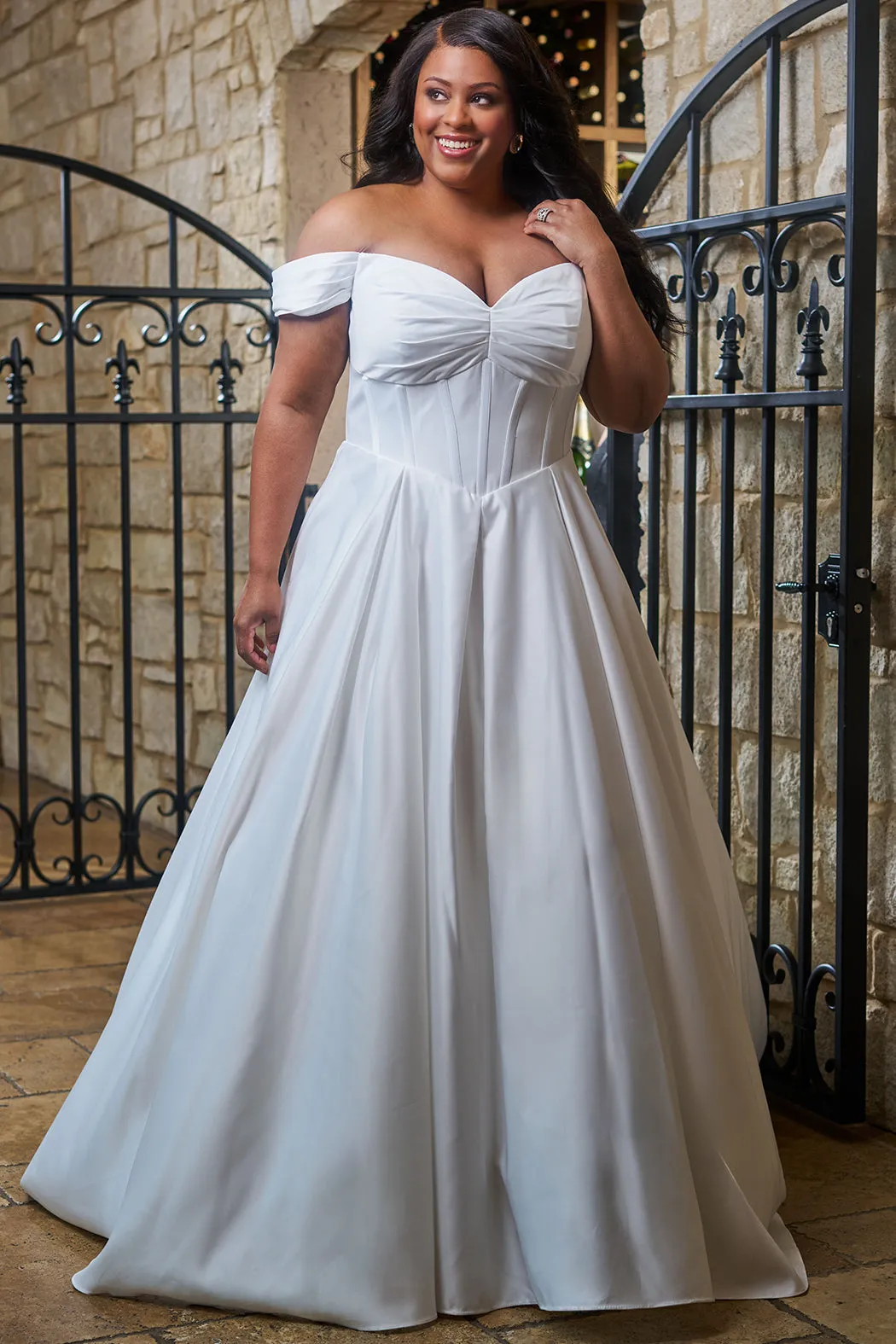 Camellia Wedding Dress <br> SC5347