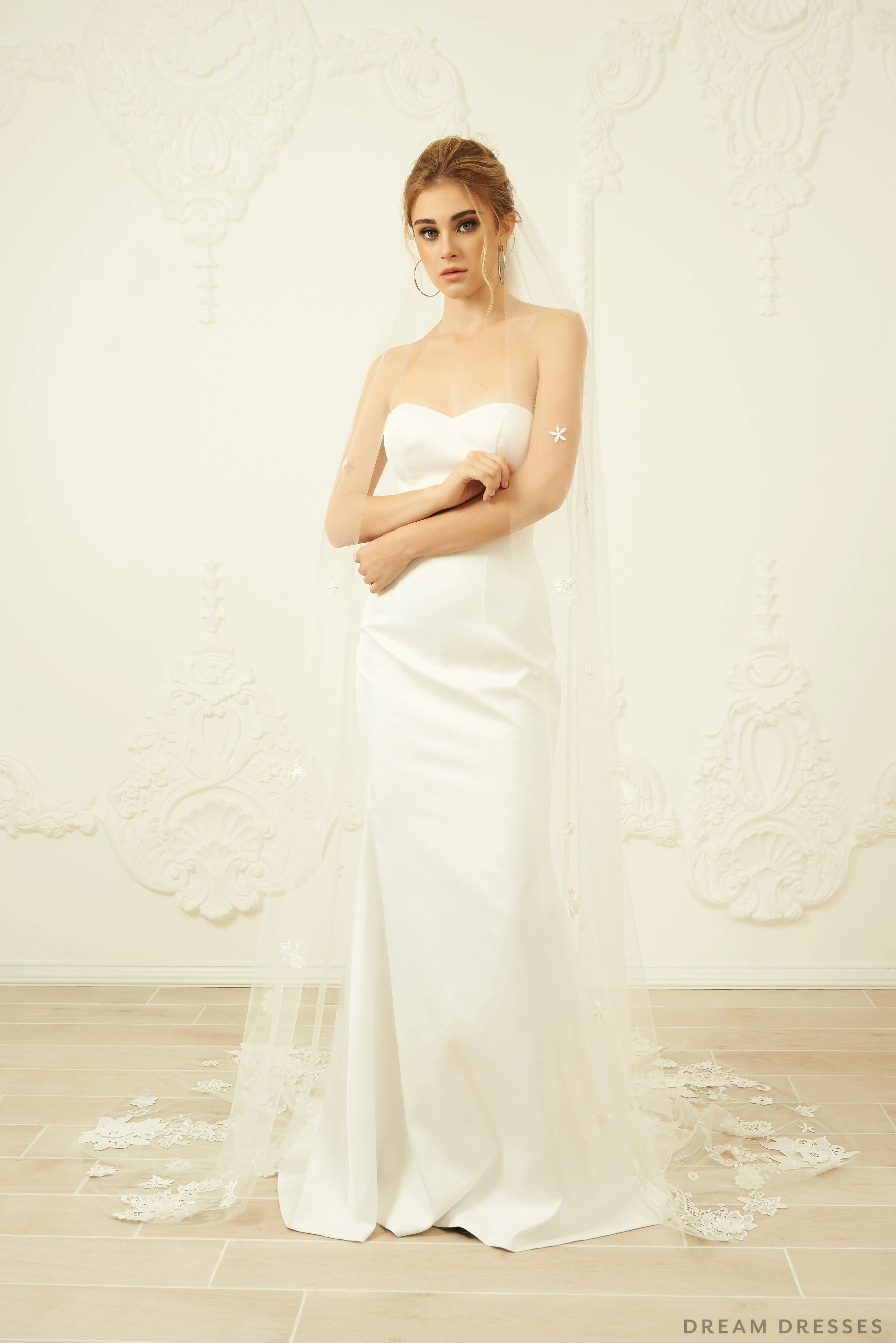 Cathedral Lace Veil (#Bethia)