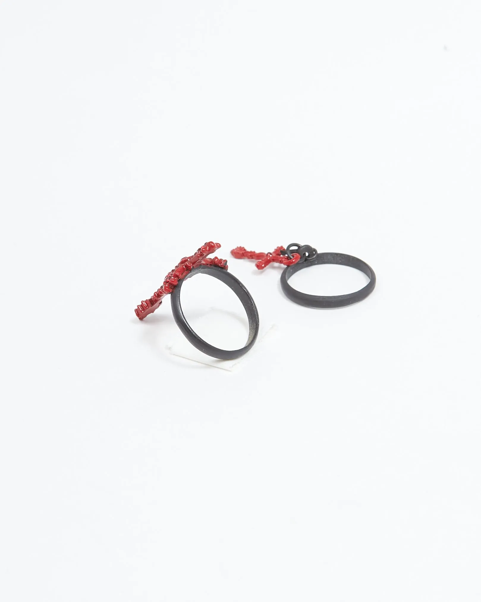 Dior Vintage Red/Black Gothic Cross 2 Ring Set