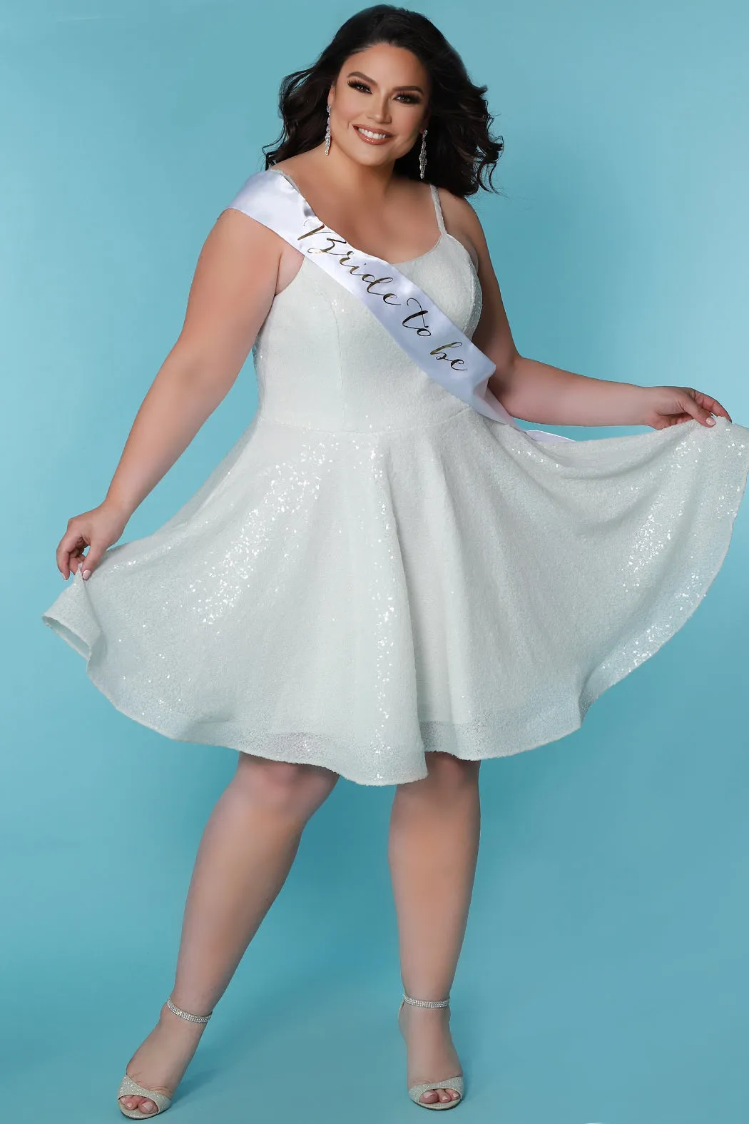 Discontinued London Bridal Dress <br> SC5303