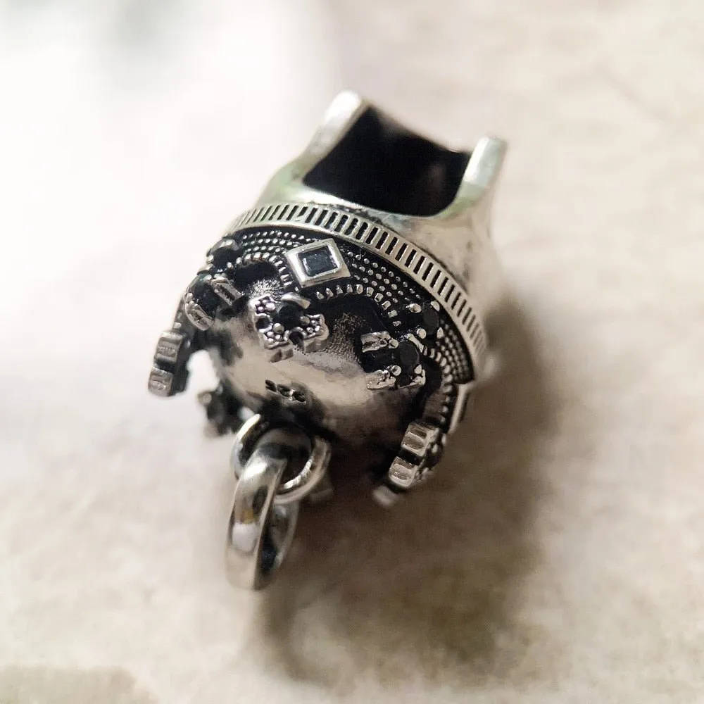 European Style Gothic Skull & Crown Pendant