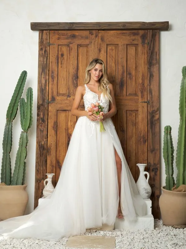 Eva Size M 5262 Ivory/ Champagne Gown