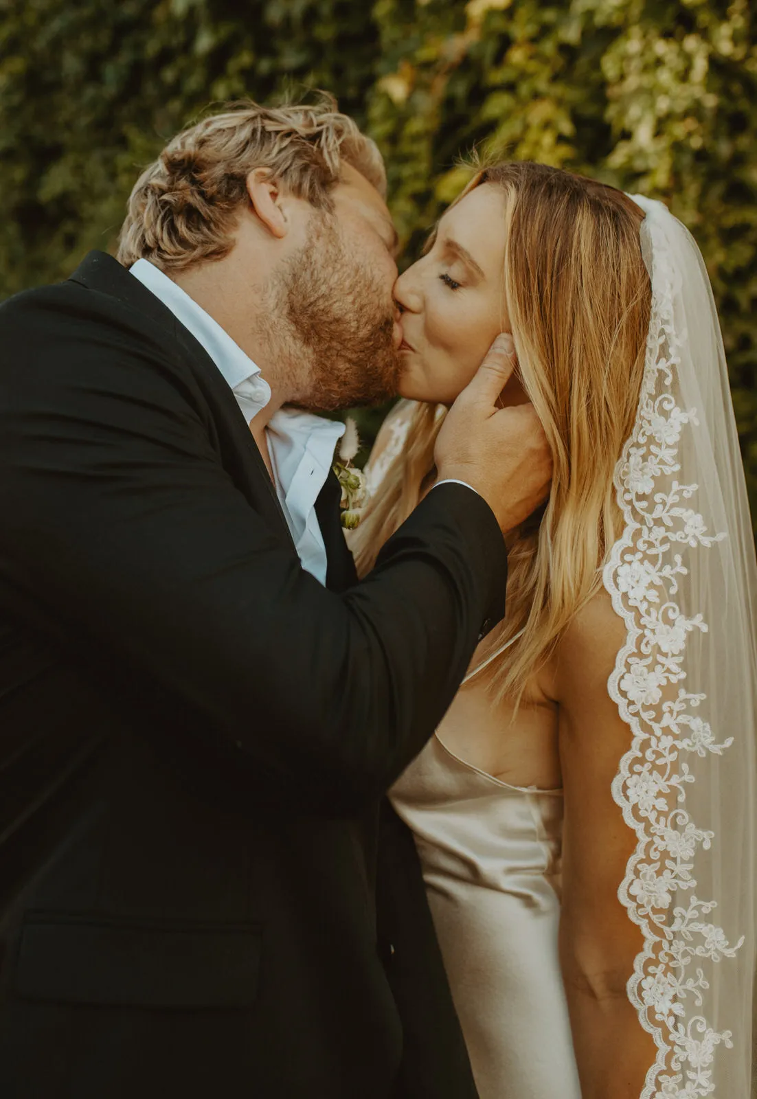 Fingertip Length Mantilla Wedding Veil with Lace Trim, Mid Length Bridal Veil