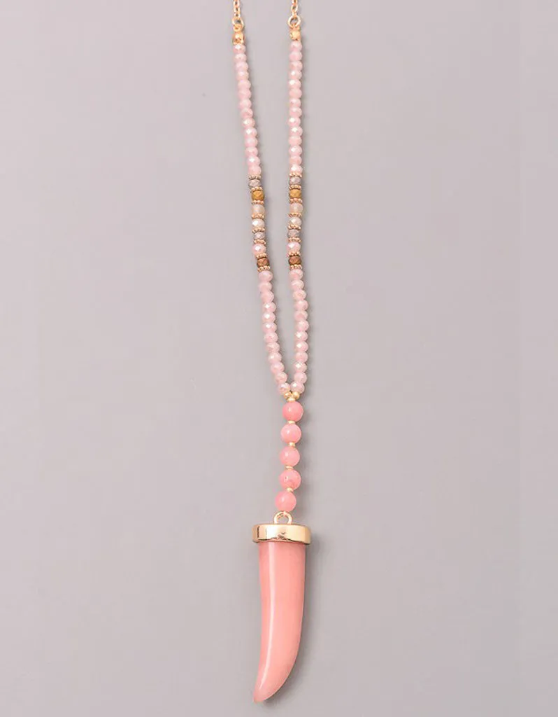 Gwyneth Beaded Horn Necklace in Black