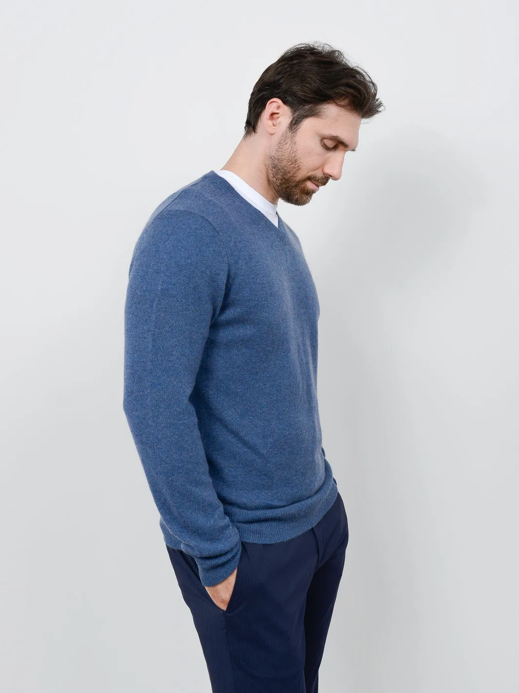 Nicholas Men's Cashmere V Neck