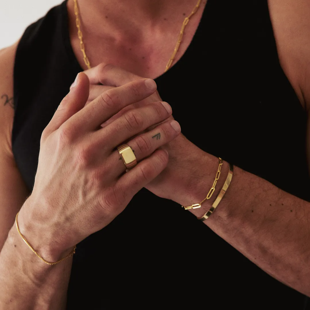Oliver Ring - Yellow Gold