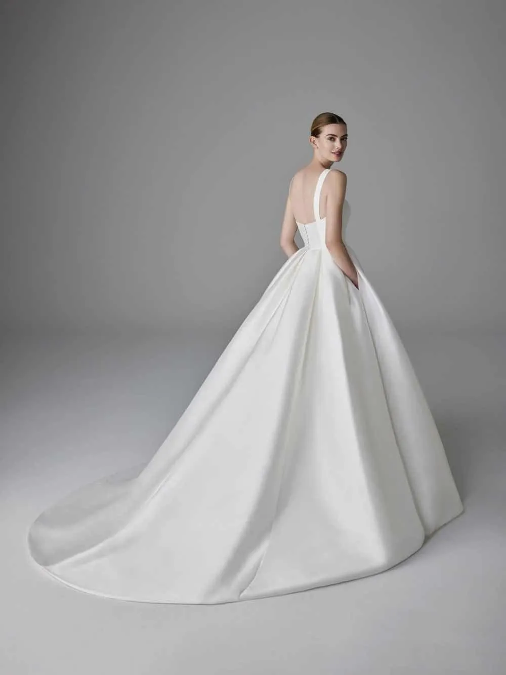 Pronovias "Rosamund"