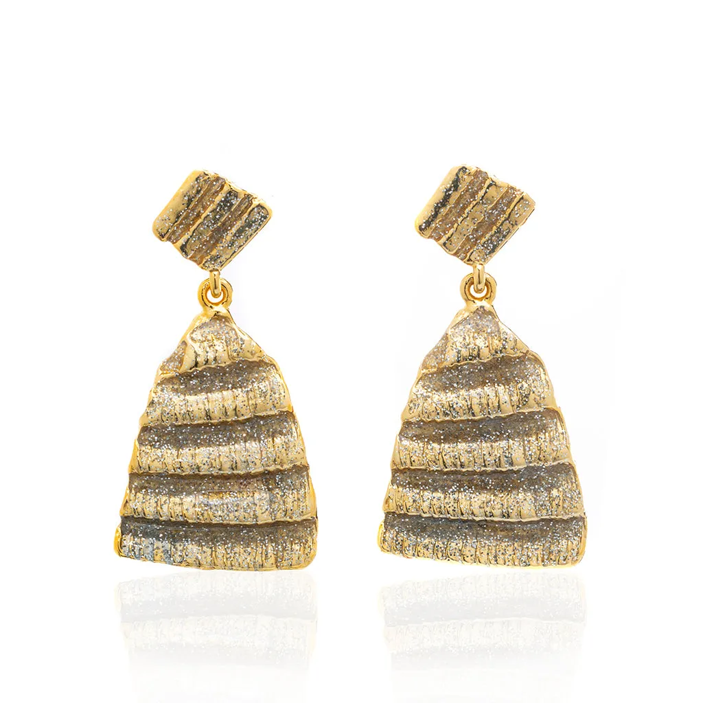 Ridged Shell Drop Triangular Earring Gold Stardust