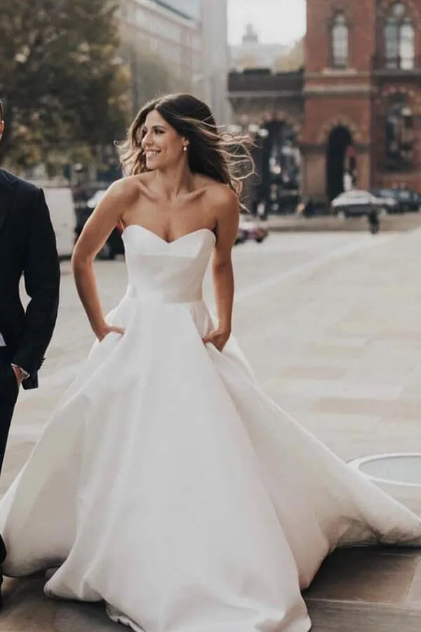 Roycebridal Fabulous Ivory Satin Ball Gown Sweetheart Wedding Dresses, Bridal Gown, MW626