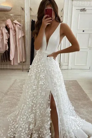 Roycebridal Ivory A-line Satin Tulle 3D Flowers V-neck Wedding Dresses With Slit MW634