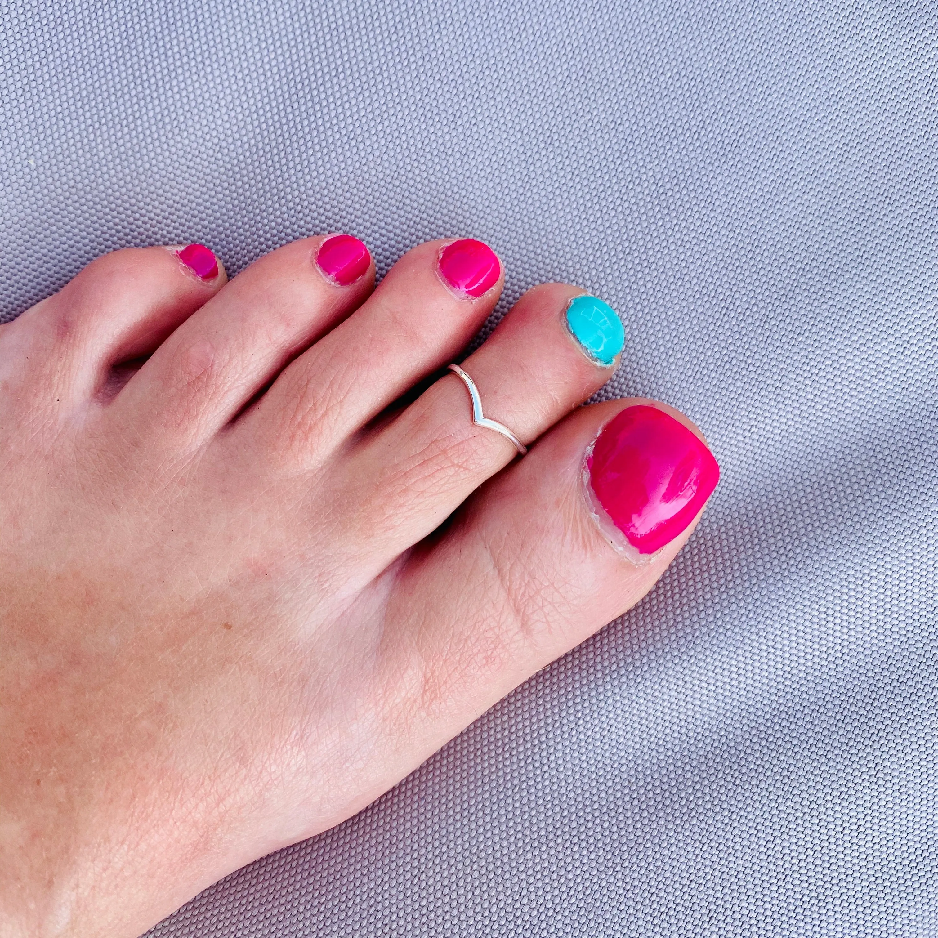 Silver Chevron Toe Ring