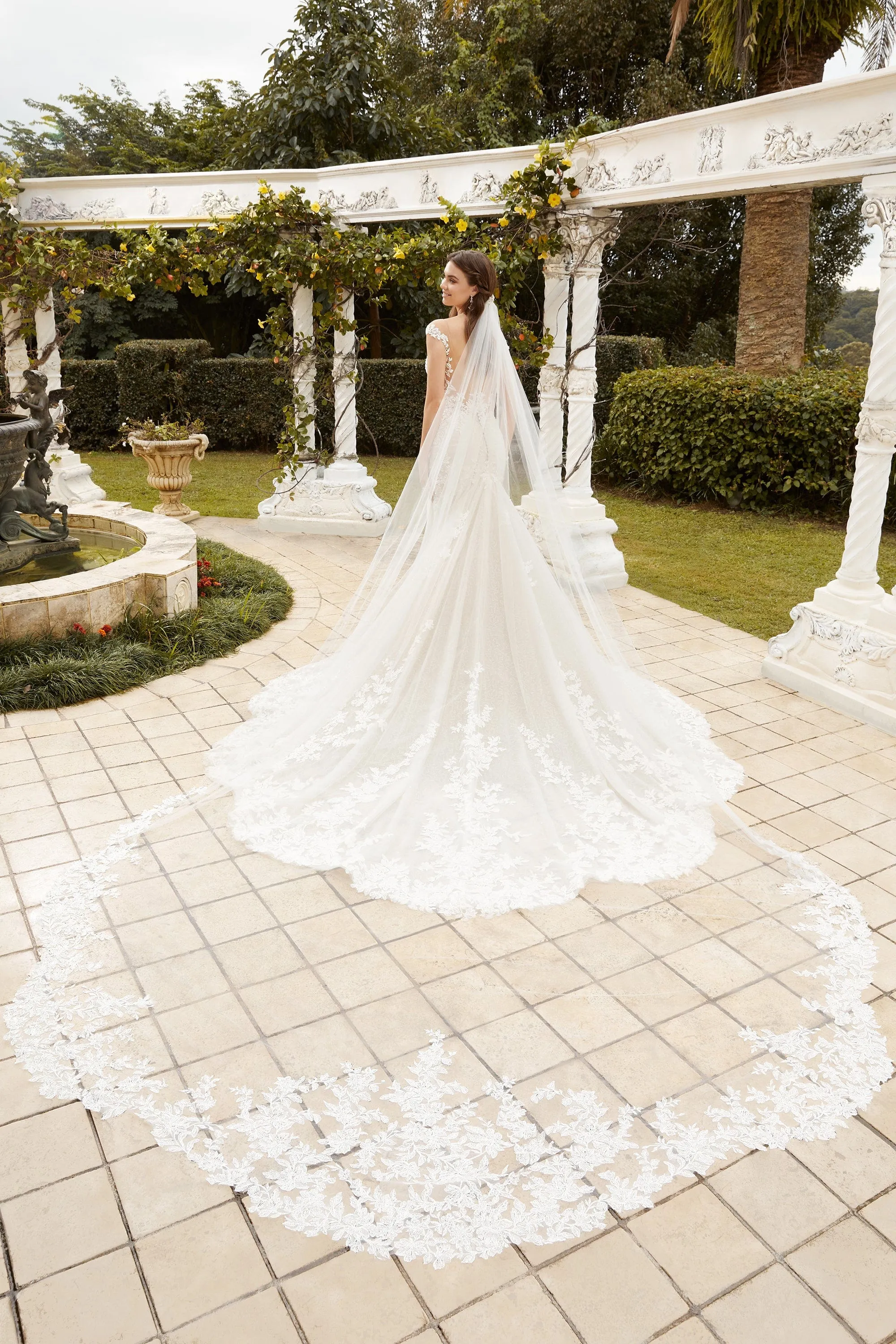 Sophia Tolli: ST1221Veil