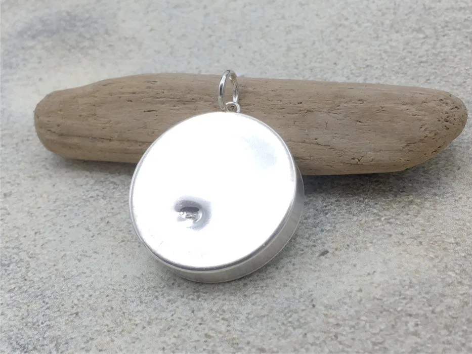 Sterling silver 25mm Round Pendant with  Shells, Sand, Sea glass, Rocks, Sand Dollar,  New Jersey, Avalon, shore, ocean,  beach comber, Alcohol ink