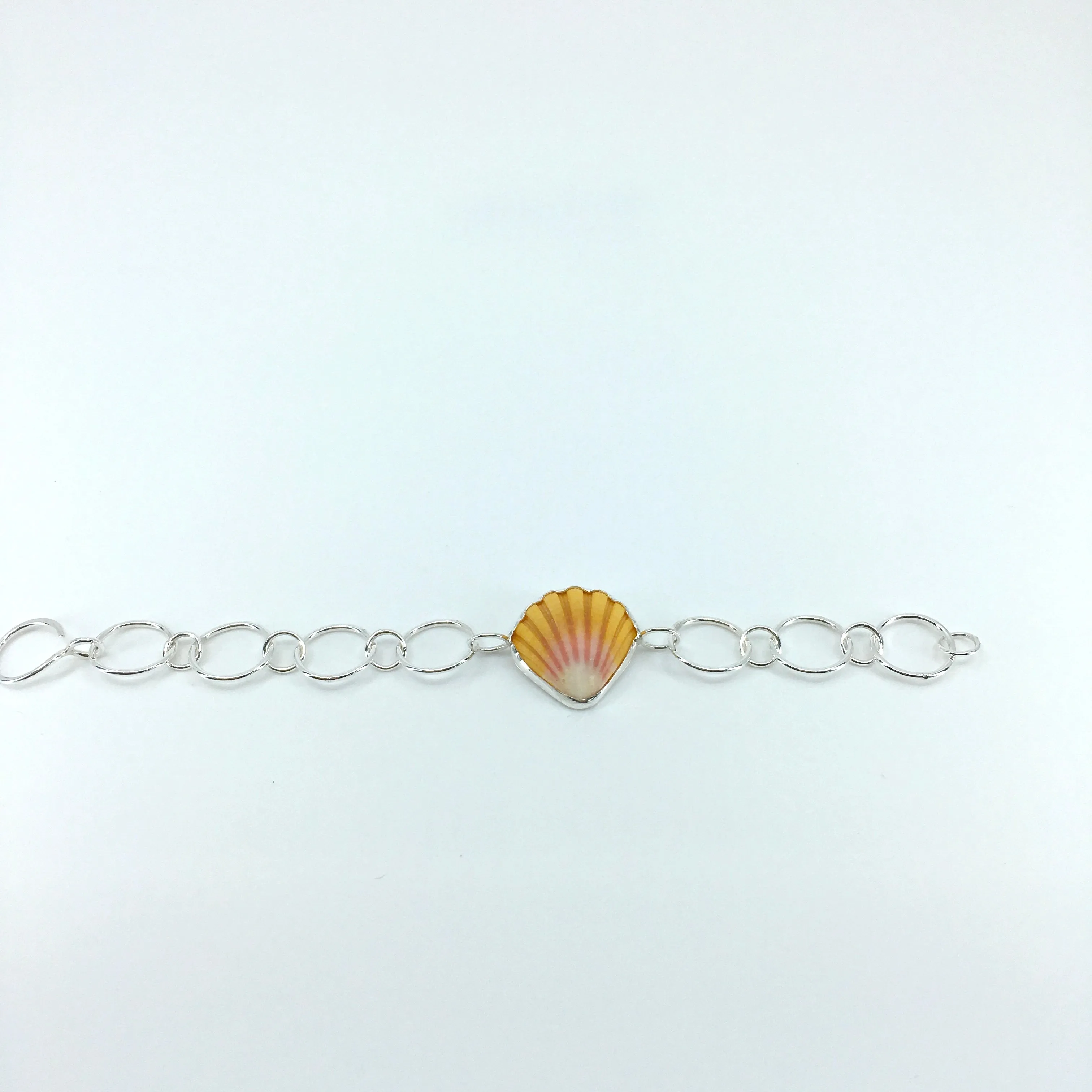 Sunrise Shell Circle Chain Bracelet