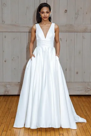 V-neckline White Satin Wedding Gown with Pockets