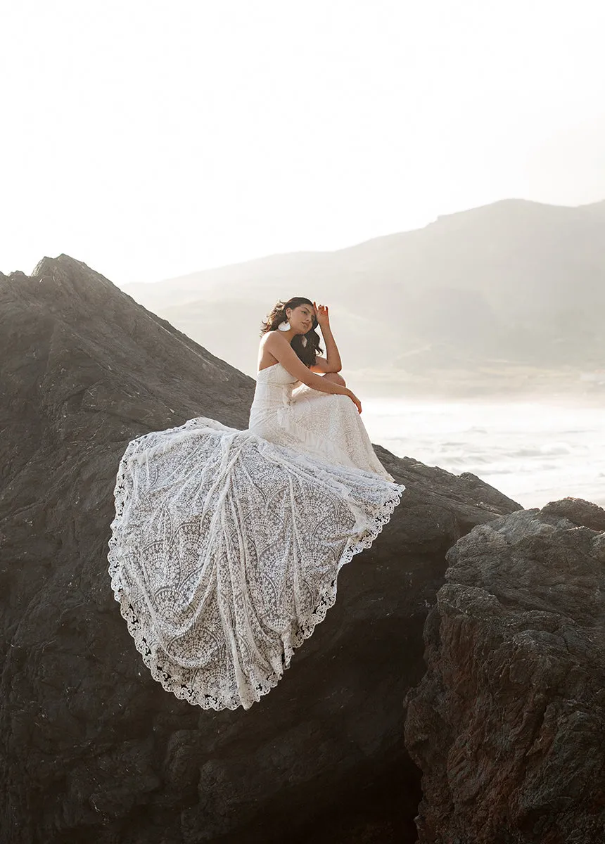 Venetia Bridal Gown in Lily