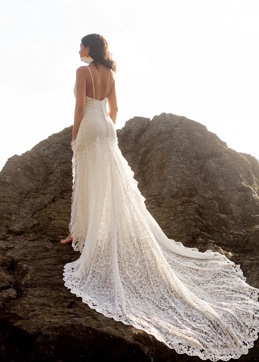 Venetia Bridal Gown in Lily