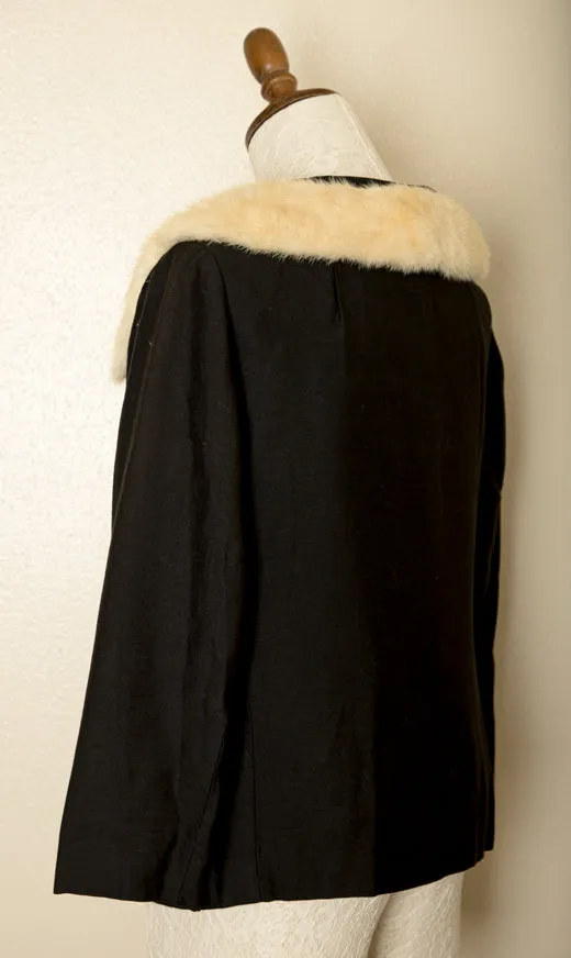 Vintage - 1960S Button Blazer Jacket with Fur Collar Pin Up Gothic Career Womens Size Medium