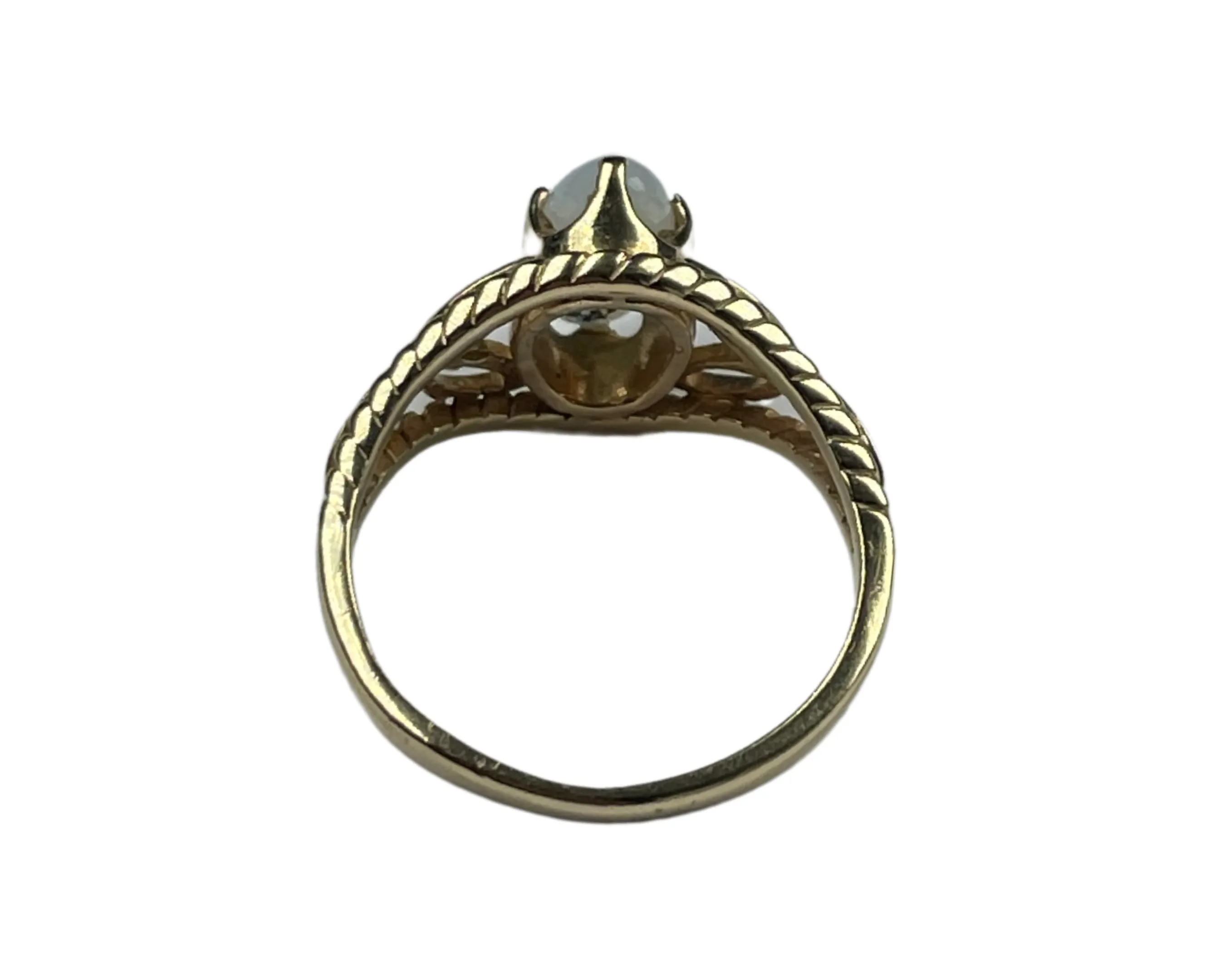 Yellow Gold and Opal Ring (Authentic Pre-Owned)