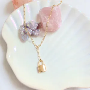 Zayne Lariat Lock Necklace